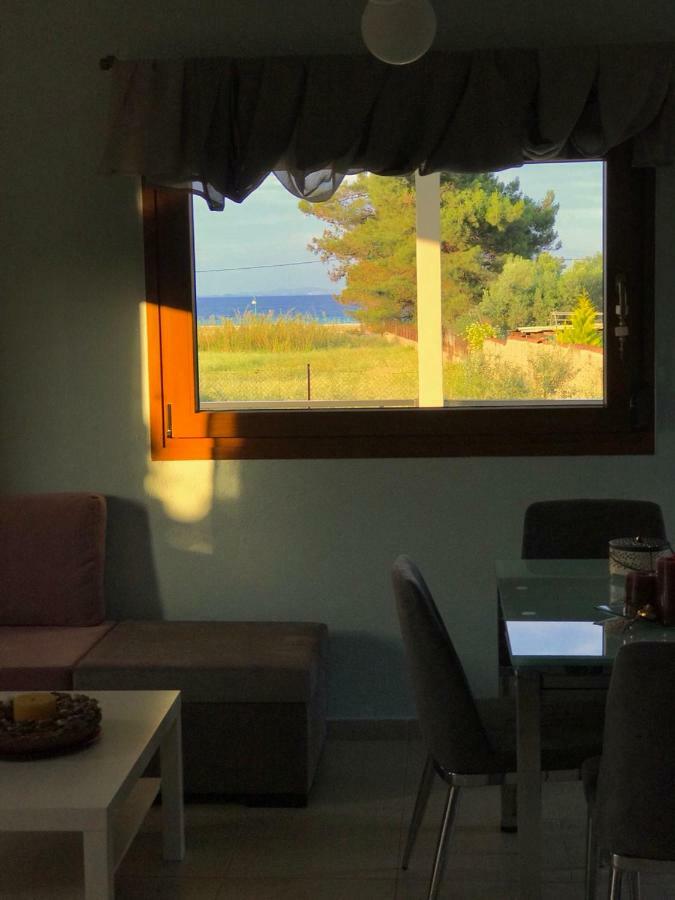 Vila A House By The Sea Ormos Panagias Exteriér fotografie