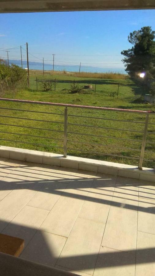 Vila A House By The Sea Ormos Panagias Exteriér fotografie